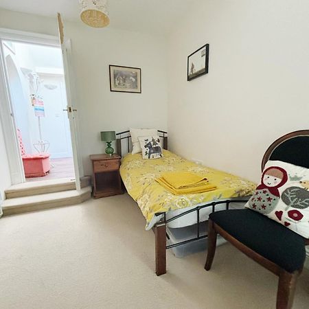 Spacious Town-Centre Apartment With Stunning Views Great Malvern Kültér fotó